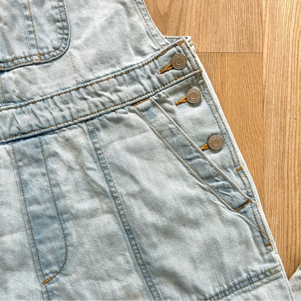 GAP Light Wash Denim Overalls Full Length - Picture 3 of 7